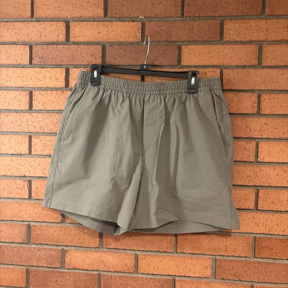 Lululemon Athletica Black and Tan Shorts